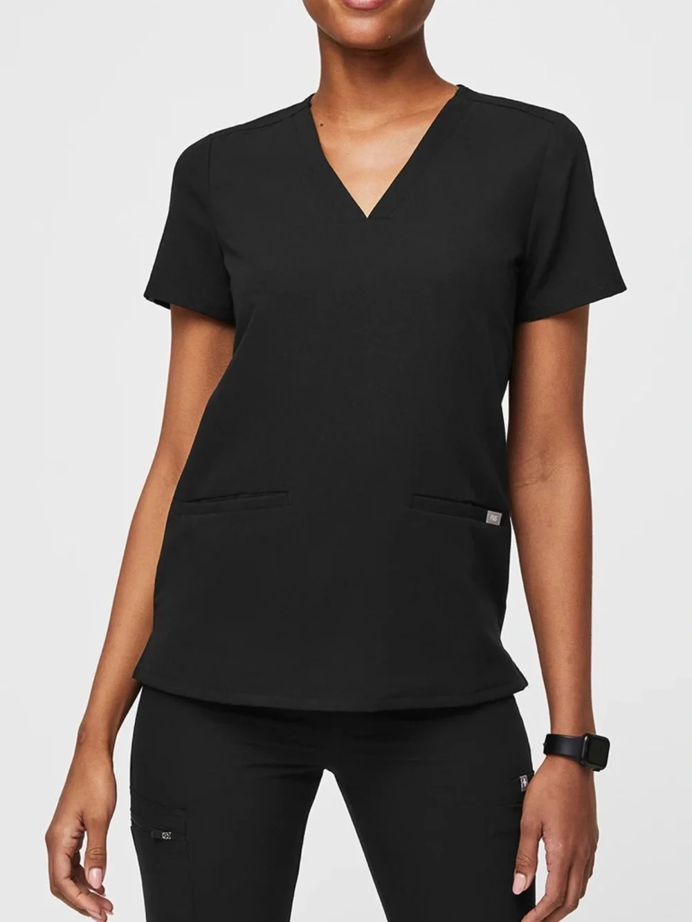 FIGS Casma Three-Pocket Scrub Top Black M
